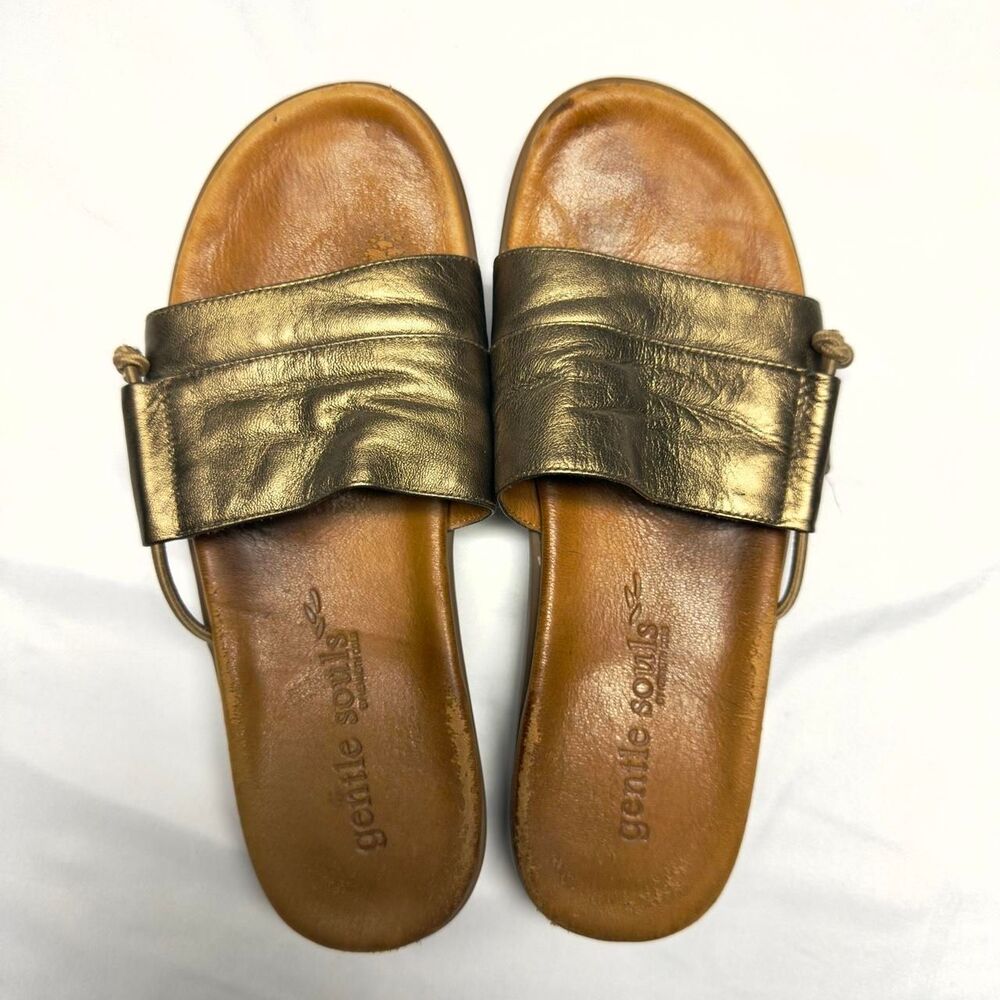 y2k retro style gentle souls by kenneth cole golum metallic gold leather slides